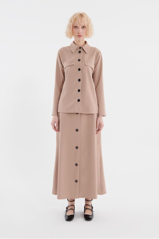 Düğmeli Cepli Gömlek Etek Takım Vizon