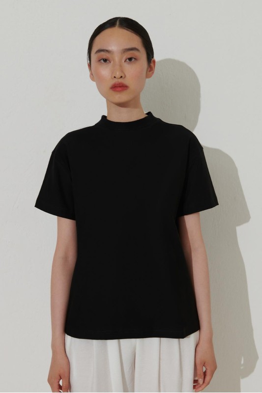 Dik Yaka Yarım Kollu Cotton Basıc T-Shirt Siyah