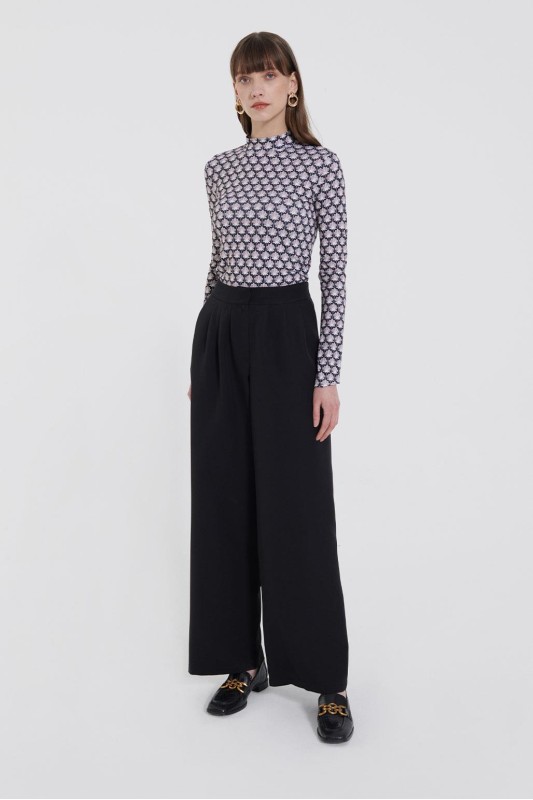 Pili Detaylı Palazzo Pantolon Siyah