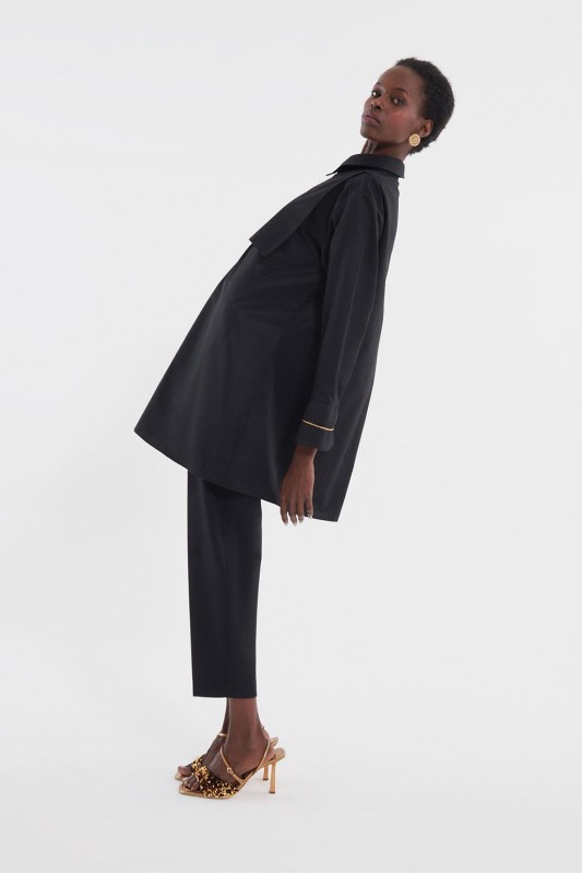 Manşet İşlemeli Gold Düğmeli Gömlek Siyah