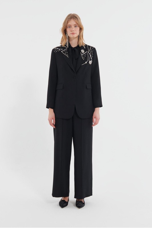 Serpme Kristal İşlemeli Düğmeli Ceket Siyah