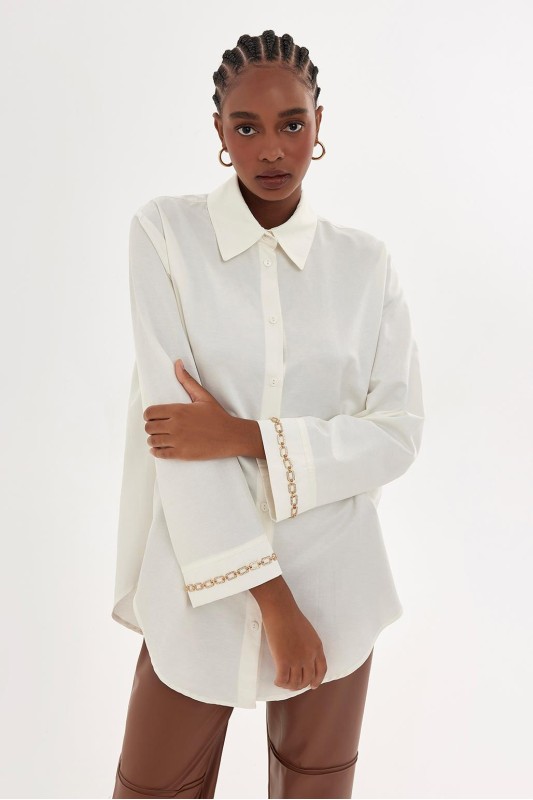 Çizgili Manşet Gold Aplikli Gömlek Ekru