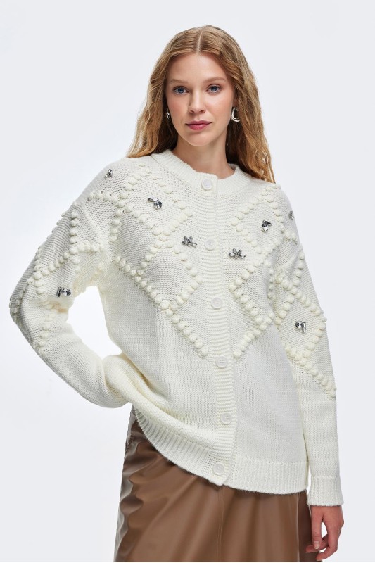 Kabarık İşlemeli Triko Hırka Ekru