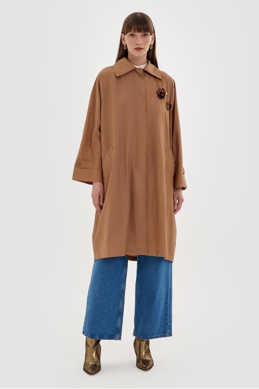 Dökümlü İşlemeli Trençkot Kahve