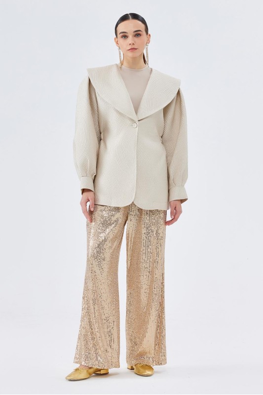 Işıltılı Jakar Garnili Tafta Ceket Krem Işıltılı Jakar Garnili Tafta Ceket Krem