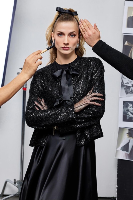 Elegance Payet Fiyonk Detaylı Ceket Siyah