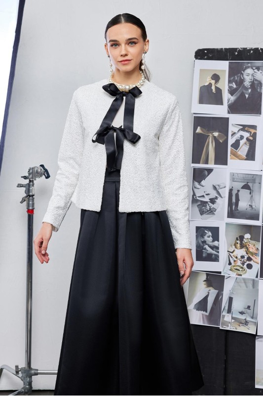 Elegance Payet Fiyonk Detaylı Ceket Ekru